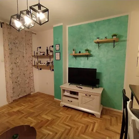 Lejlighed Daniris Novi Sad